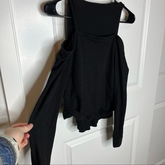 MONROW Black Ribbed Cold Shoulder Double Layered Top Size XS - Picture 6 of 6